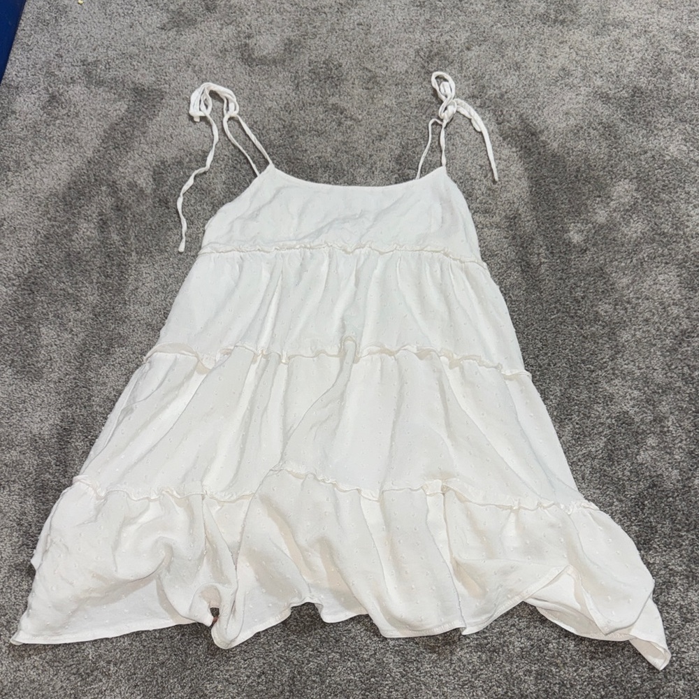 Elegant White Sleeveless dress